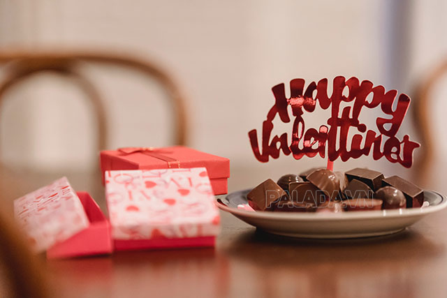 Chocolate - quà tặng Valentine cho nam giới cực kì ngọt ngào