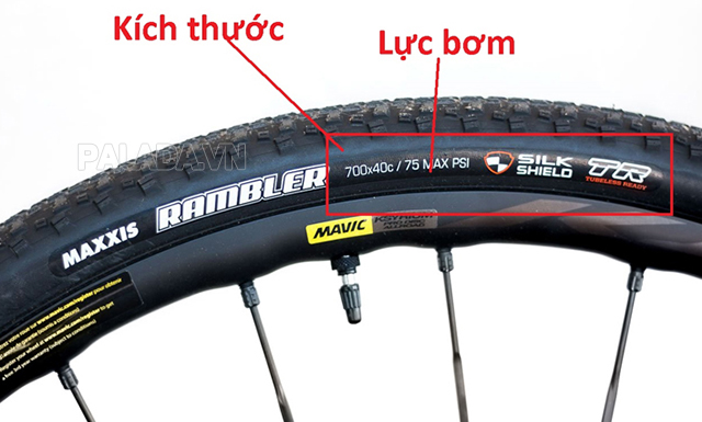 Nên bơm lốp xe đạp theo đúng tiêu chuẩn về áp suất