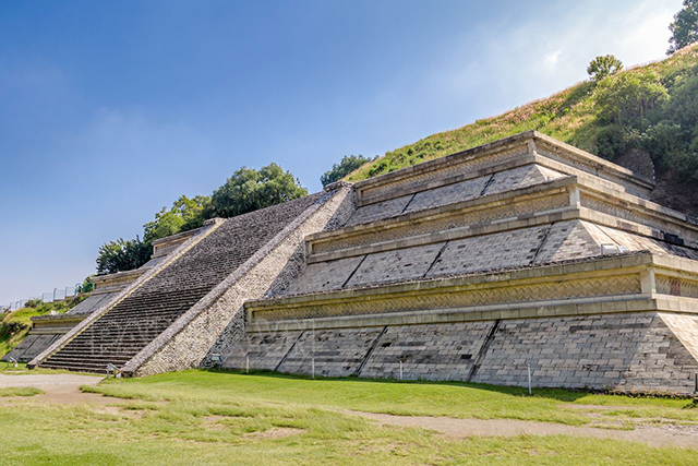 Hình ảnh kim tự tháp lớn nhất thế giới Cholula