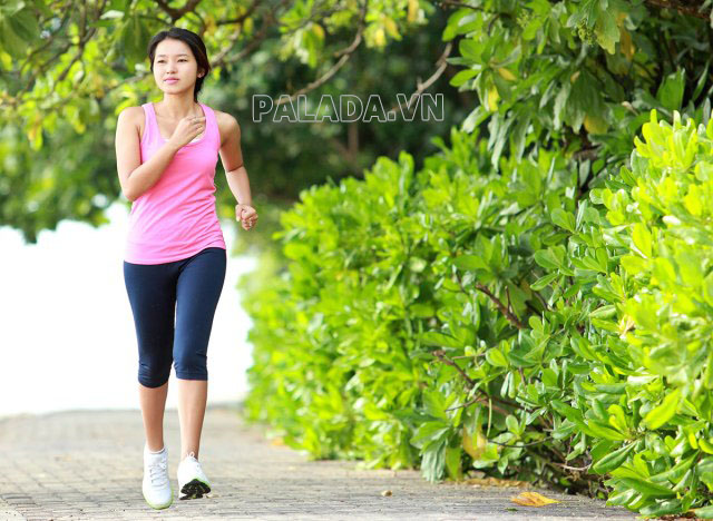 Đi bộ và thể dục là các hoạt động tốt cho não