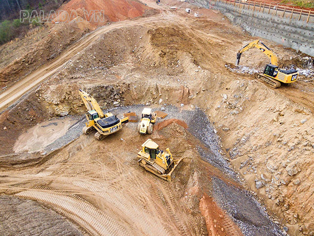  Việt Nam có nhiều mỏ đất hiếm 