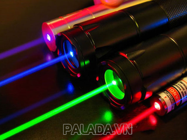 Có 4 loại tia laser phổ biến