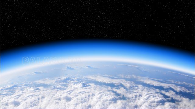 CFC phá hủy tầng ozon khi xâm nhập vào khí quyển