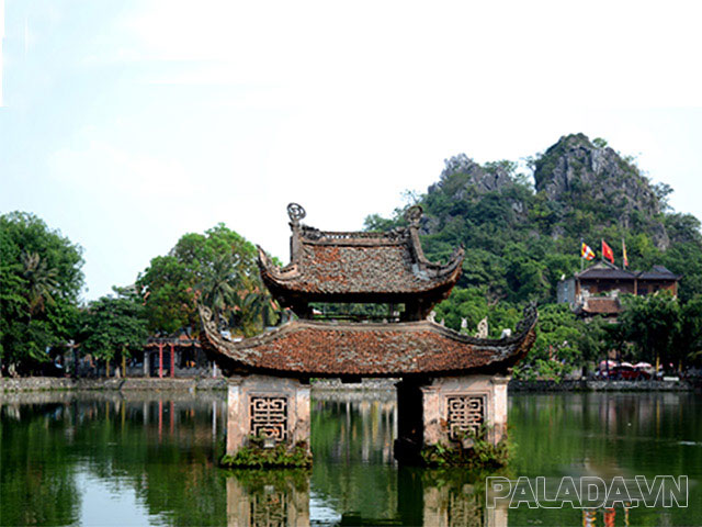 Nét đẹp của ngôi chùa cổ kính nhất Hà Nội