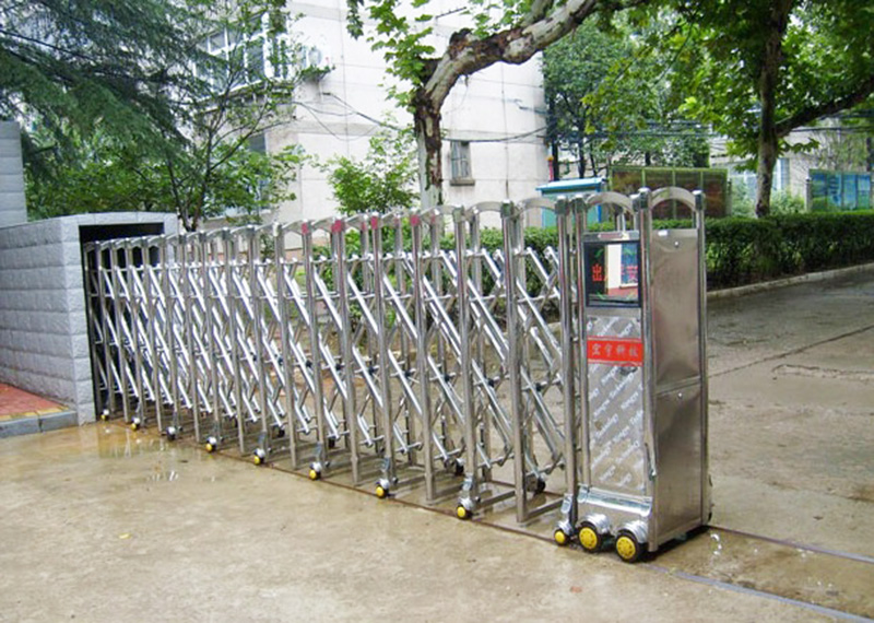 Lắp đặt cổng lùa cực tiết kiệm không gian 