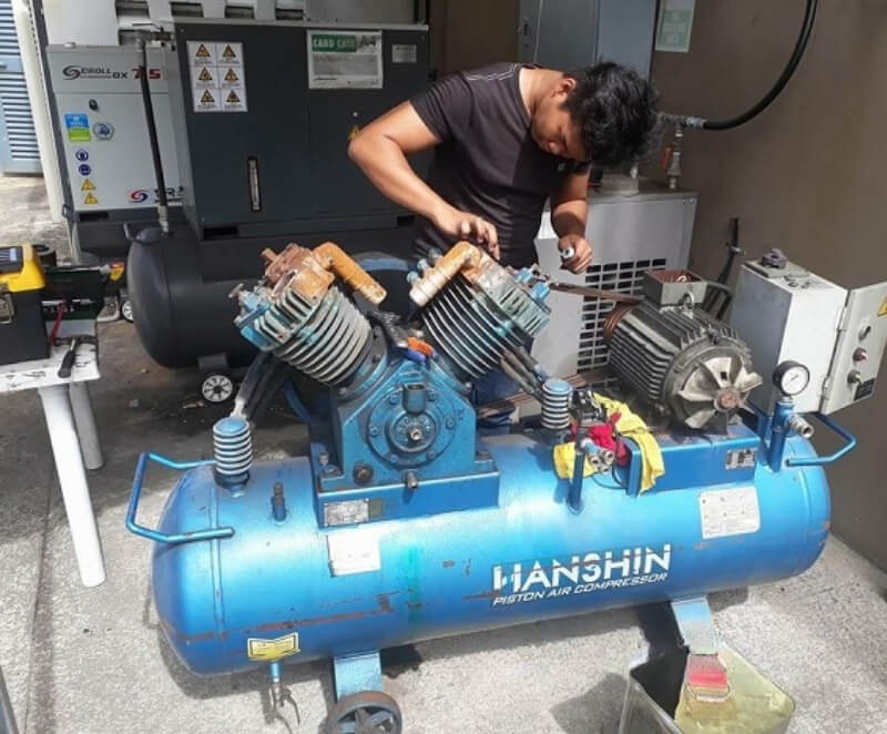 Đội ngũ kỹ thuật hỗ trợ bảo trì sửa chữa