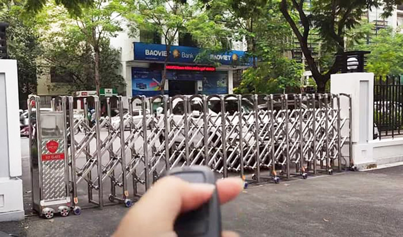 Nhiều tính năng hiện đại, điều chỉnh từ xa nhanh chóng 