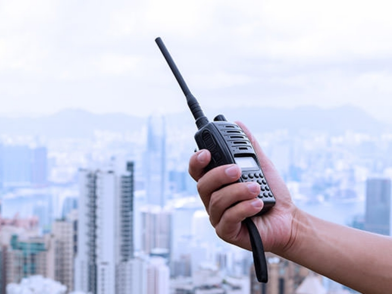 Sử dụng máy bộ đàm không chính hãng