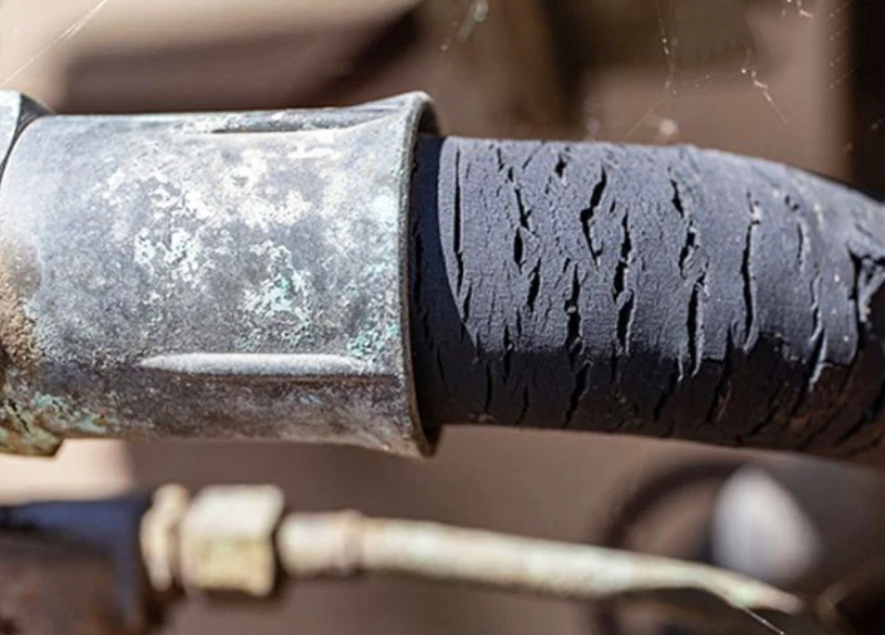 Lỗi dây dẫn mỡ bị nứt