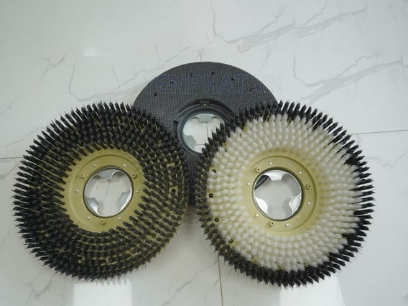 Máy chà không sạch có thể do bàn chà không phù hợp