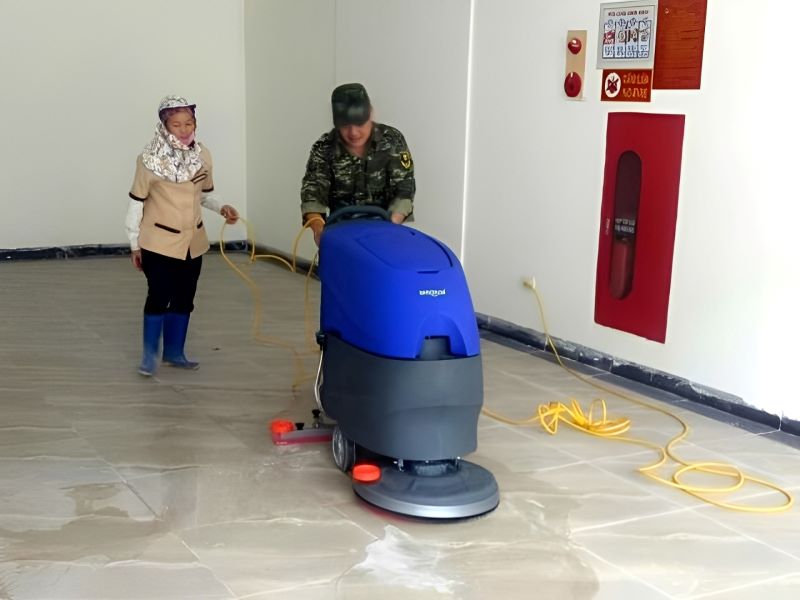 Máy không hút được nước thải sau khi chà